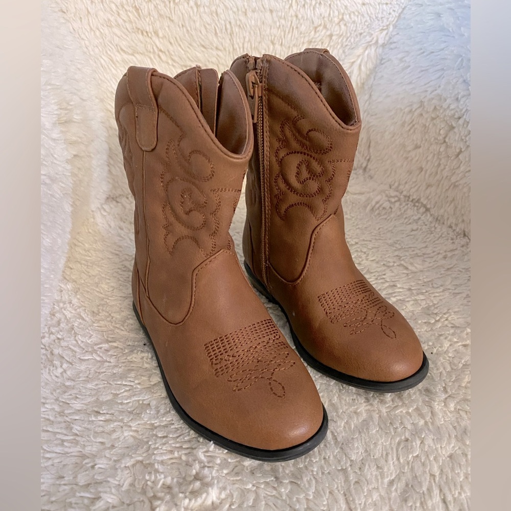 Cat and Jack Toddler Cowboy boots size 9